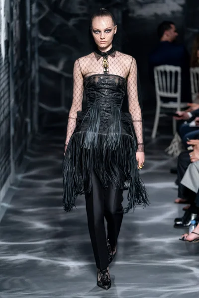 Look 9